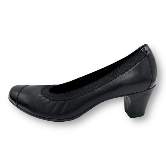 Munro Black Leather and Patent "Odette" Cap‎ Toe Pumps Heels Sz Comfort 7.5M - Picture 1 of 16